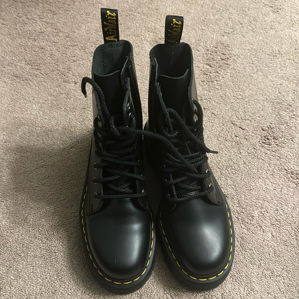 Dr Martens Jadon like new combat boots